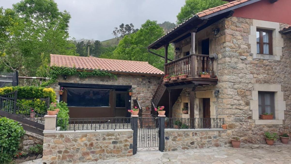 Casa Rural Caborzal Renedo De Cabuerniga Kültér fotó