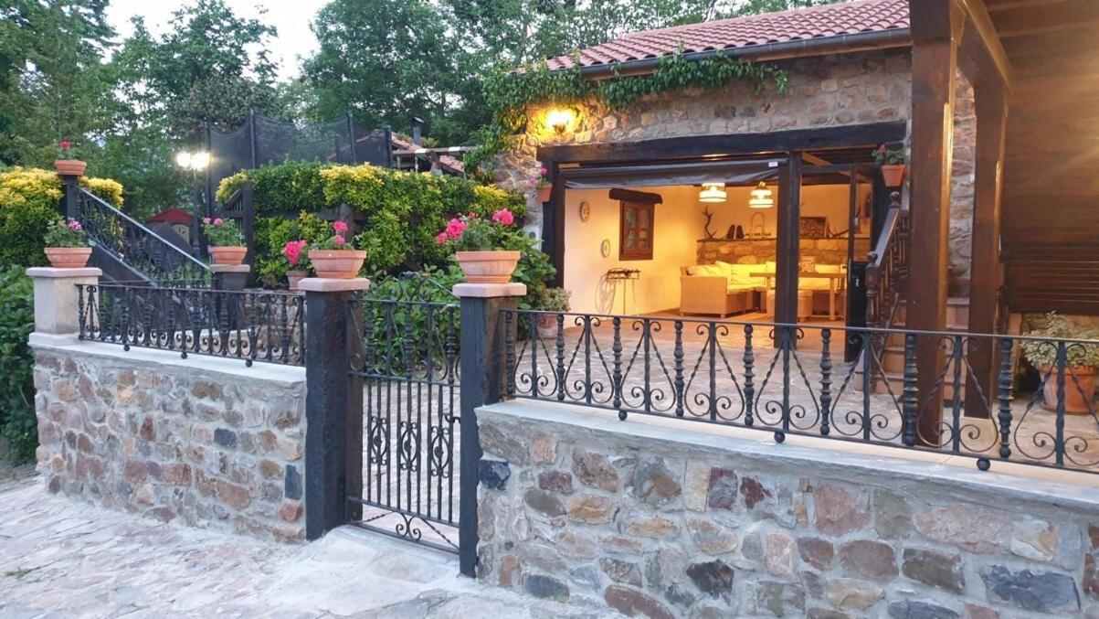 Casa Rural Caborzal Renedo De Cabuerniga Kültér fotó