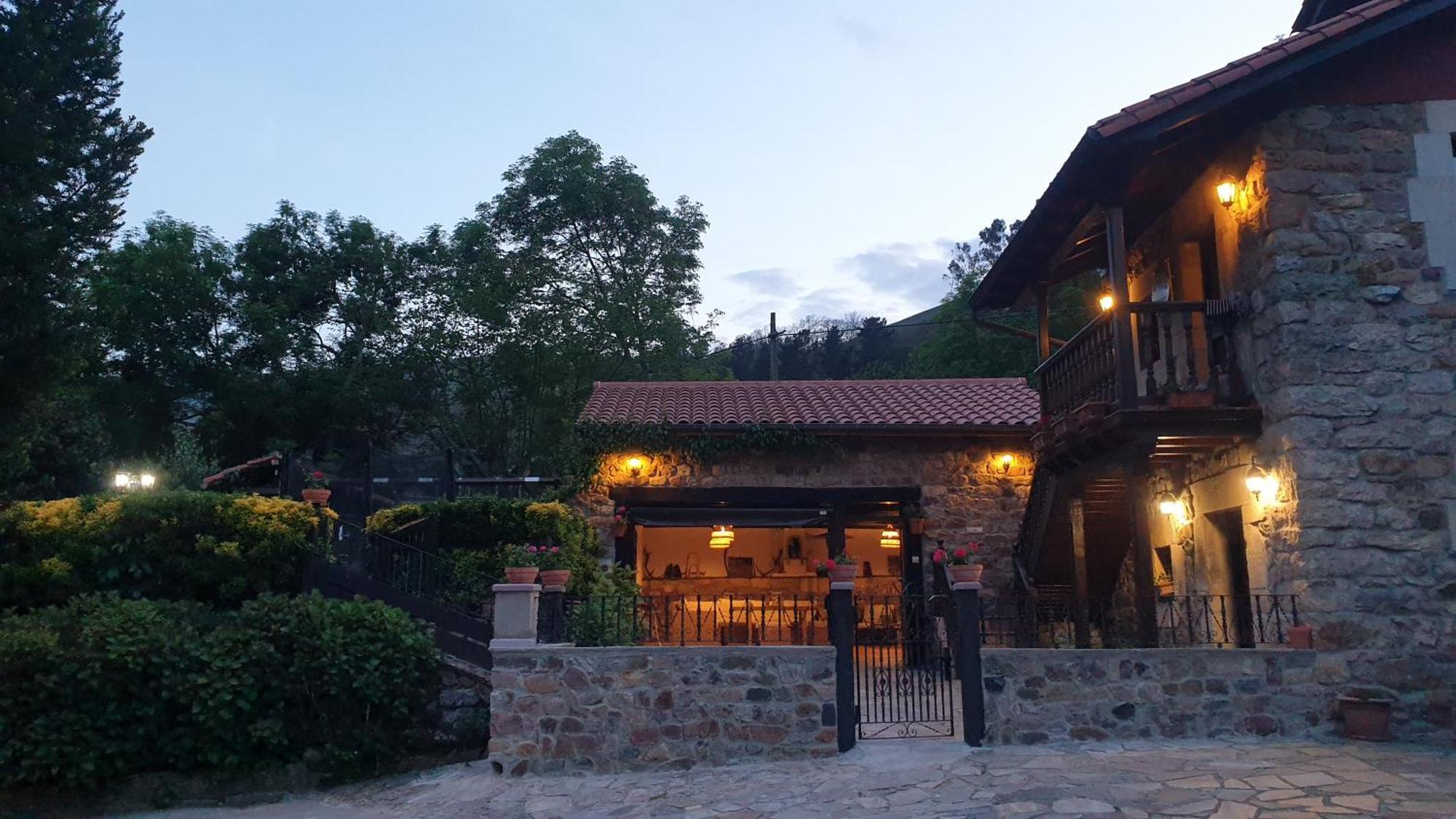 Casa Rural Caborzal Renedo De Cabuerniga Kültér fotó